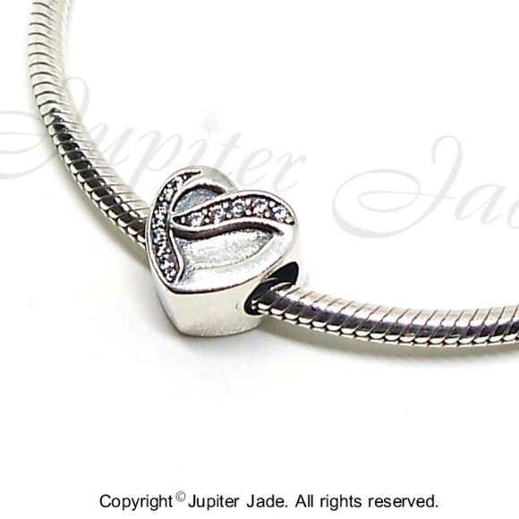 FREE S/H 925 Silver heart charm - fits Pandora bracelets - Picture 2 of 2